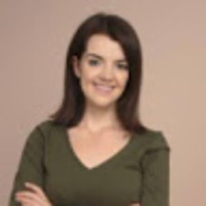 Meet your Posher, Cassandra